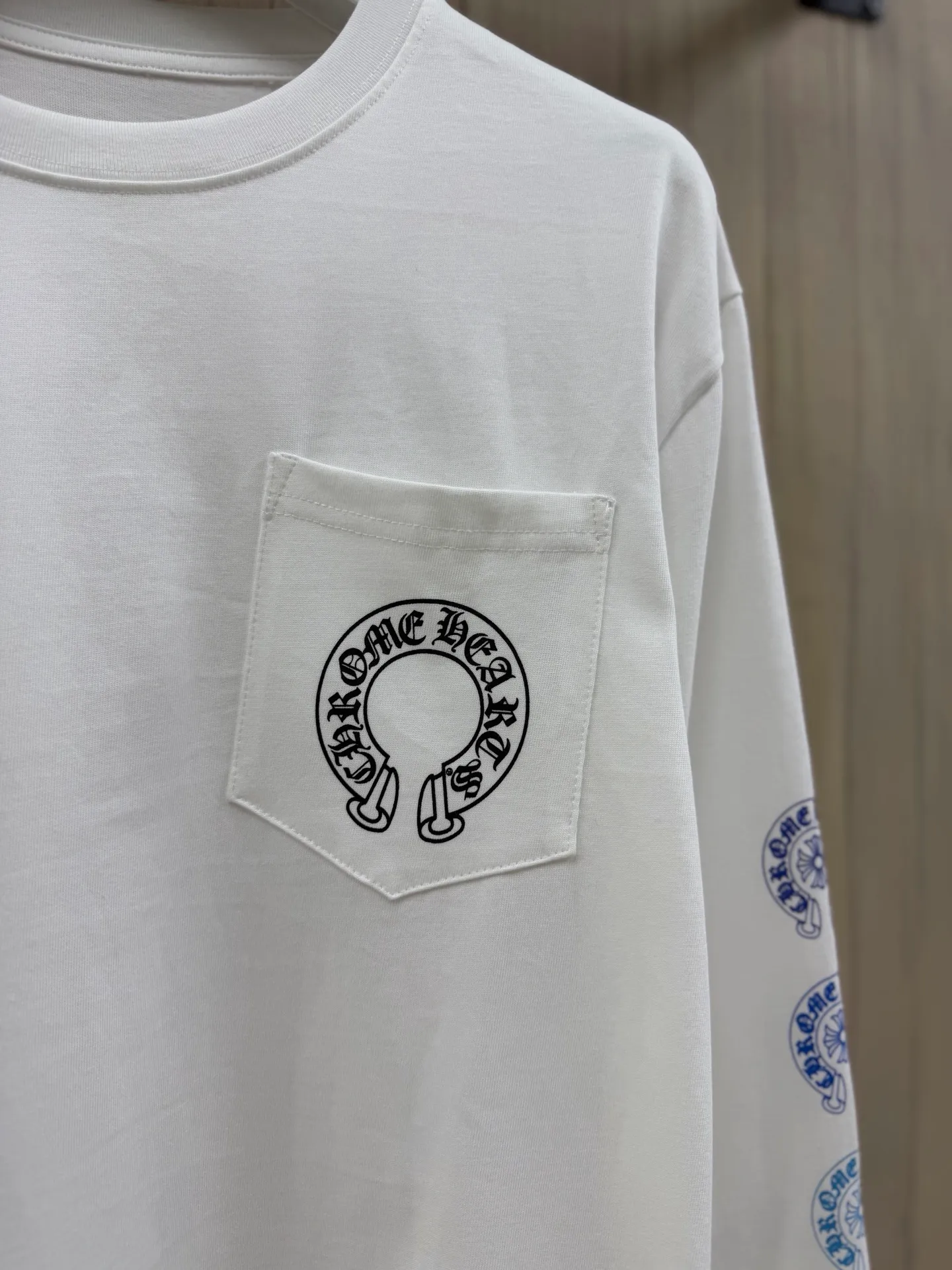 。【 In Stock】Chrome Hearts size S M L XL Chrome Hearts 32 ， 190G， ， ， ， 、 ， 。 ， ， ， Classic ， ， 。 ， ， 、 ， 。 YB ， ， 。 ， ， 。 ， ， ， ， ， ， ， Classic 。 ， ， Same Style ， ， ， ， Same Style。